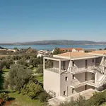 Marina Residences Lassi Holiday home *